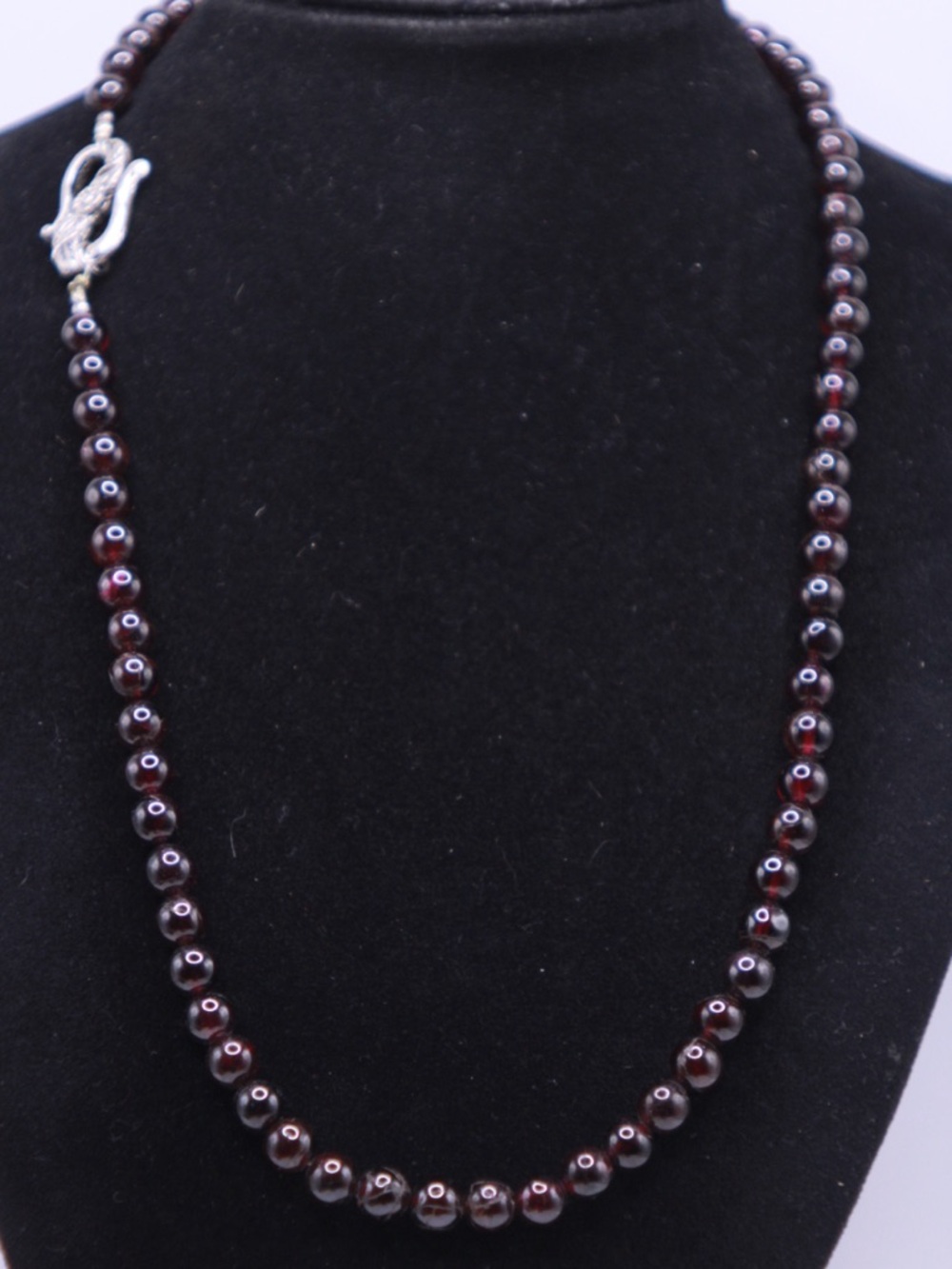 Polished Round Garnet Beaded Necklace 20”